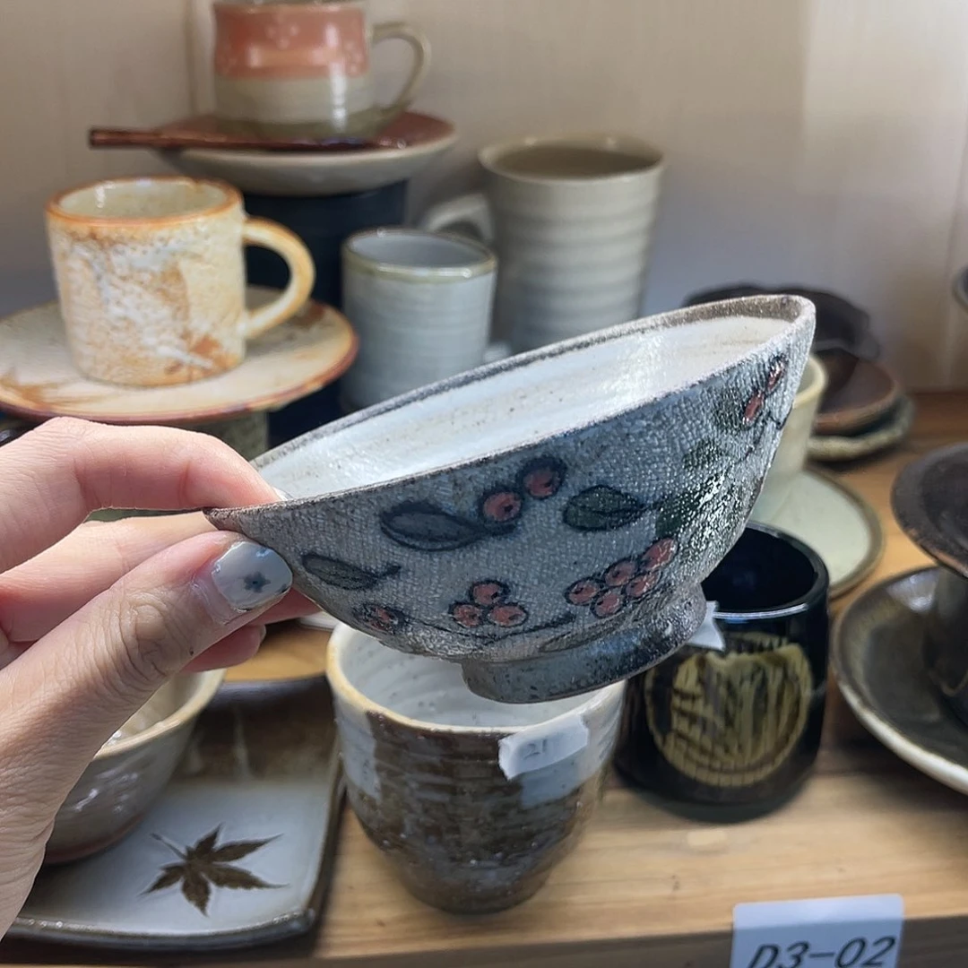 瓷片一支粗陶碗啊啊