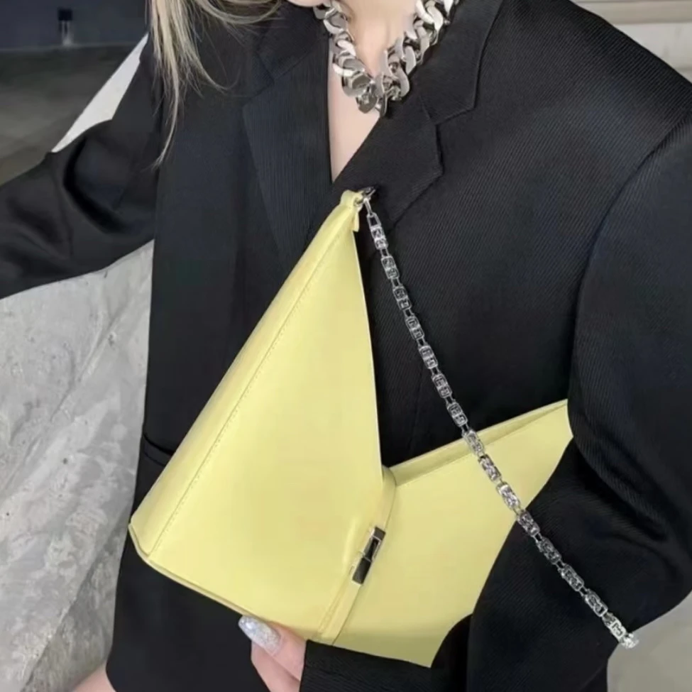 95新 Givenchy/纪梵希 【小考拉】纪梵希 小鸡黄cut out斜挎包