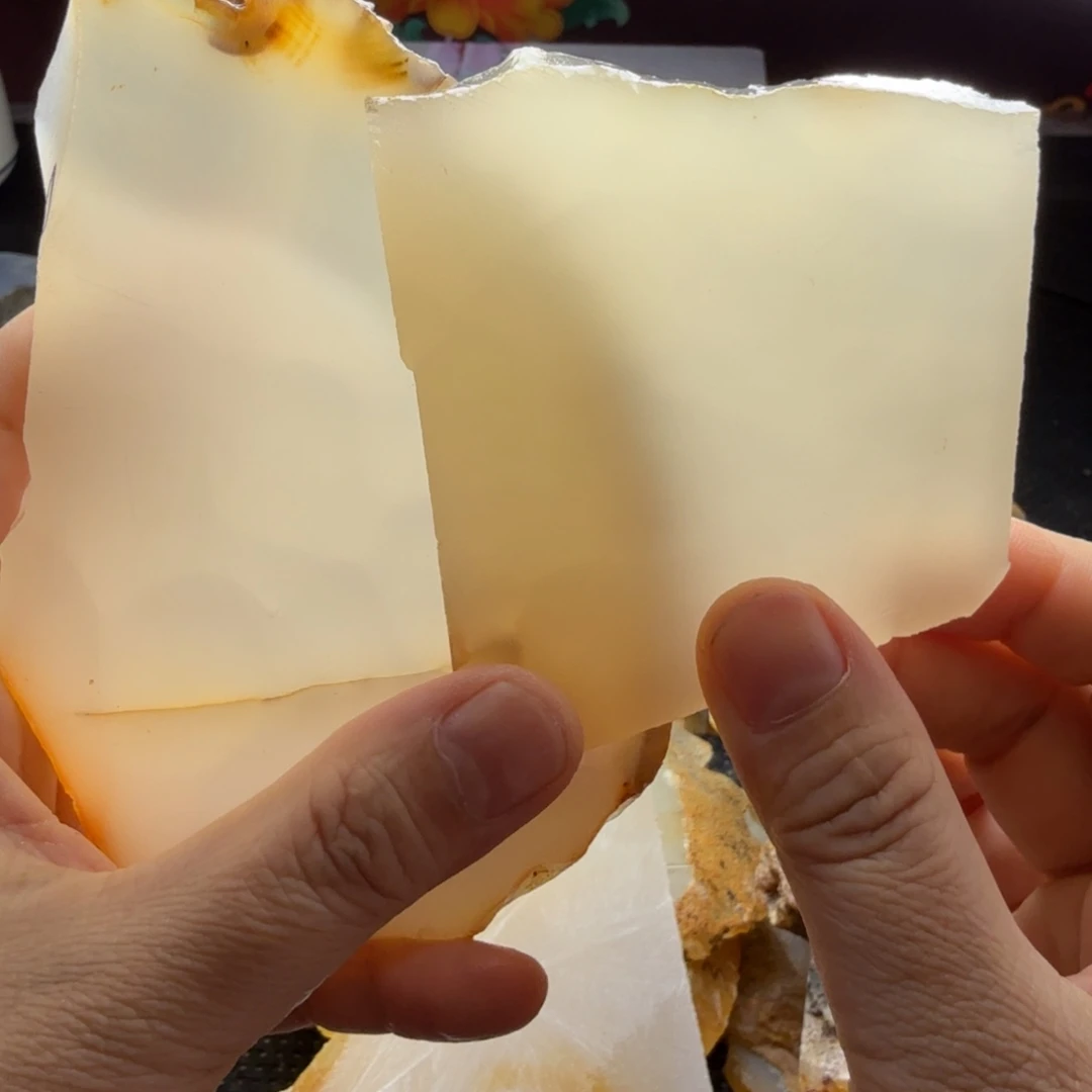 小***果定制玛瑙吊坠雕刻