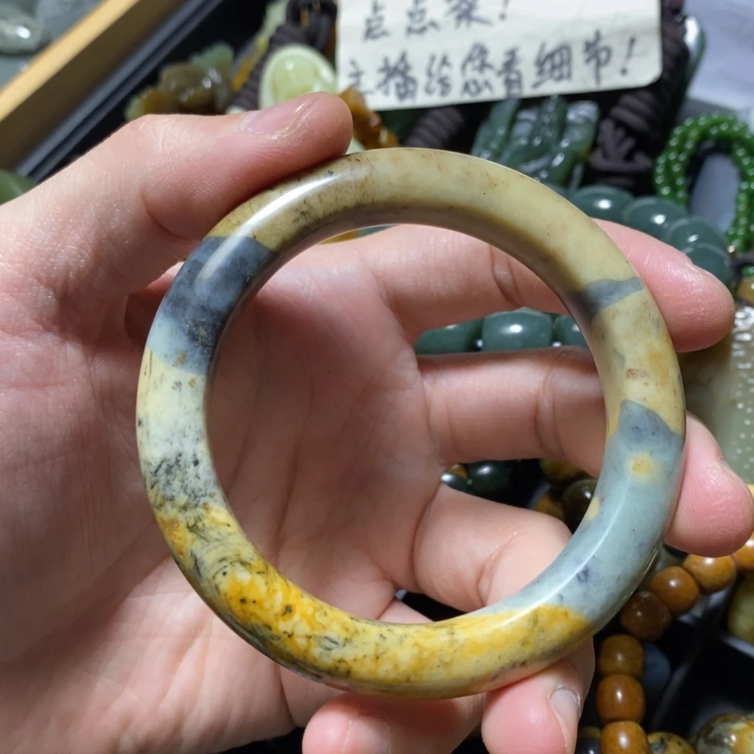 蛇纹石玉未镶嵌颈饰58口