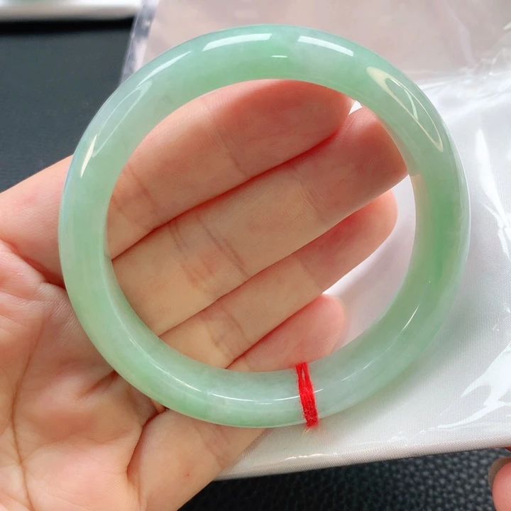 翡翠手镯未镶嵌56正