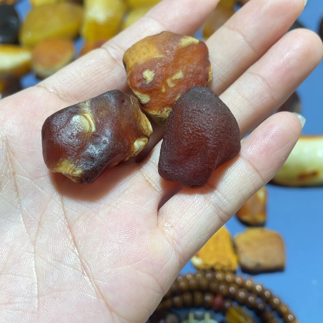 纳***～定制蜜蜡未镶嵌随形