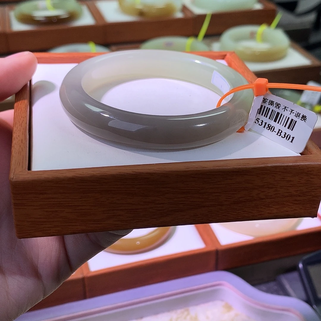 和田玉未镶嵌手镯紫翠54