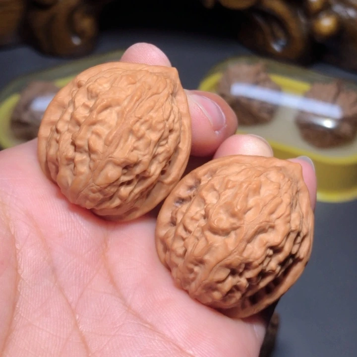 文玩核桃把件32金牛