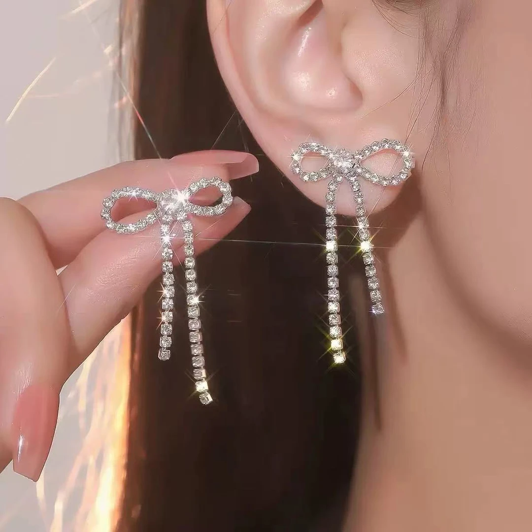 铜合金耳饰 气质轻奢时尚百搭法式小众精致满钻耳饰LY0006