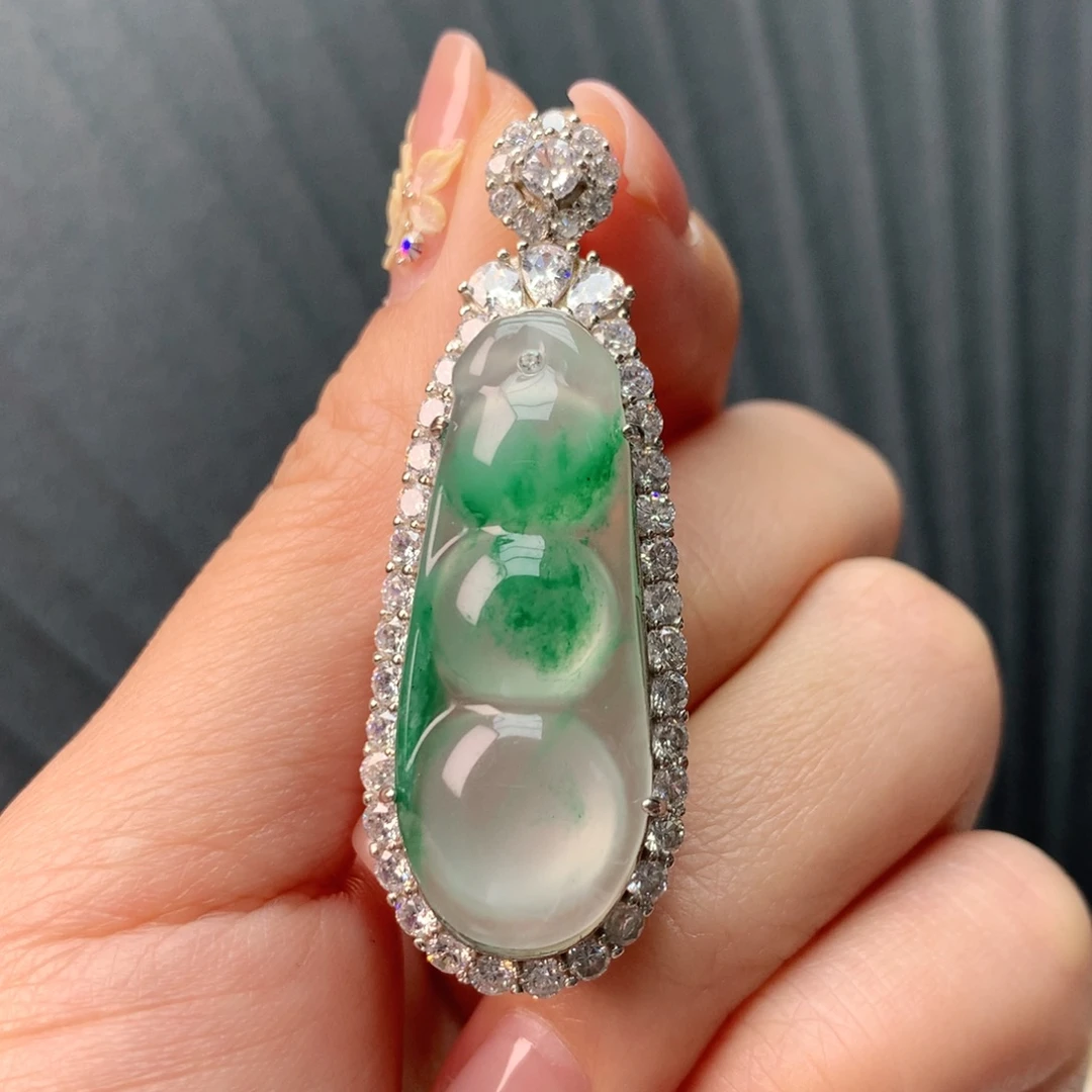 石英质玉（非洲翠）银S925镀金镶嵌冰飘花精品葫芦吊坠