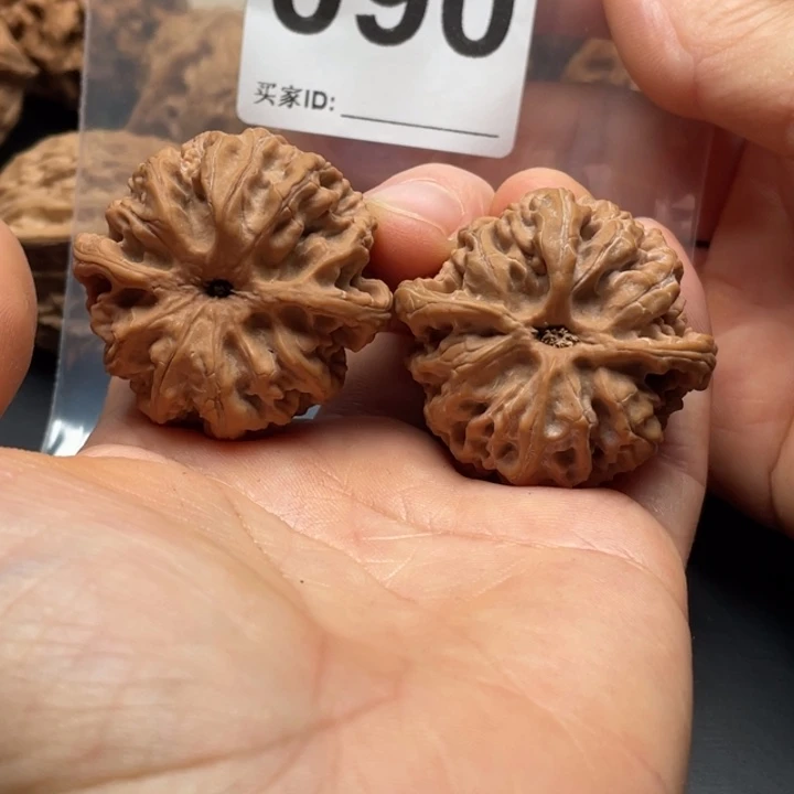 文玩核桃把件苹果园