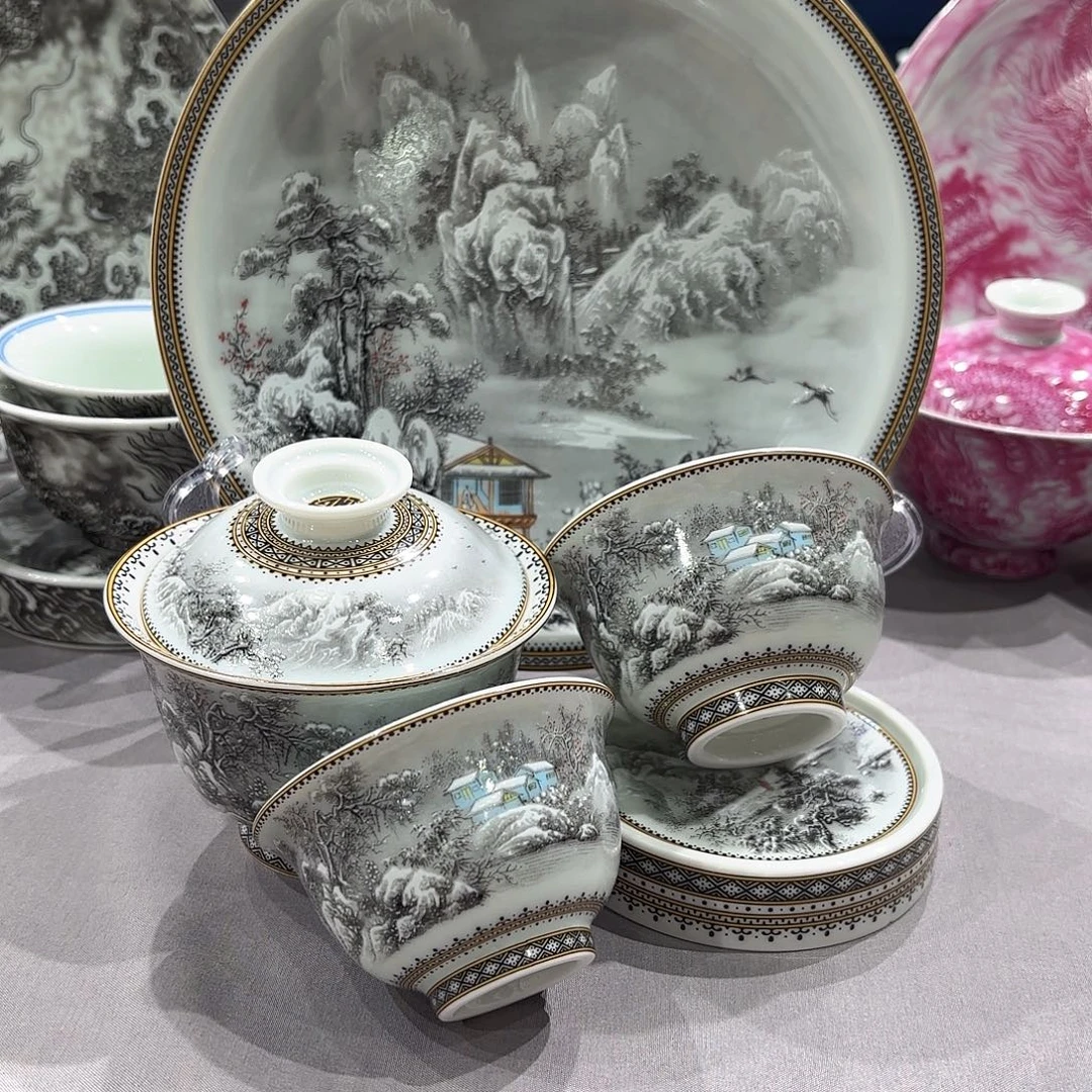 瓷片景德镇瓷器精品陈列