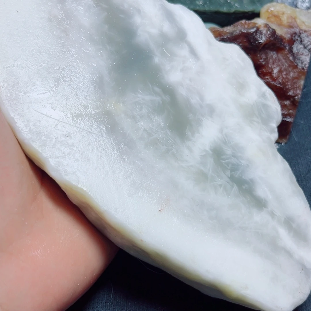 和田玉未镶嵌珠宝奇石
