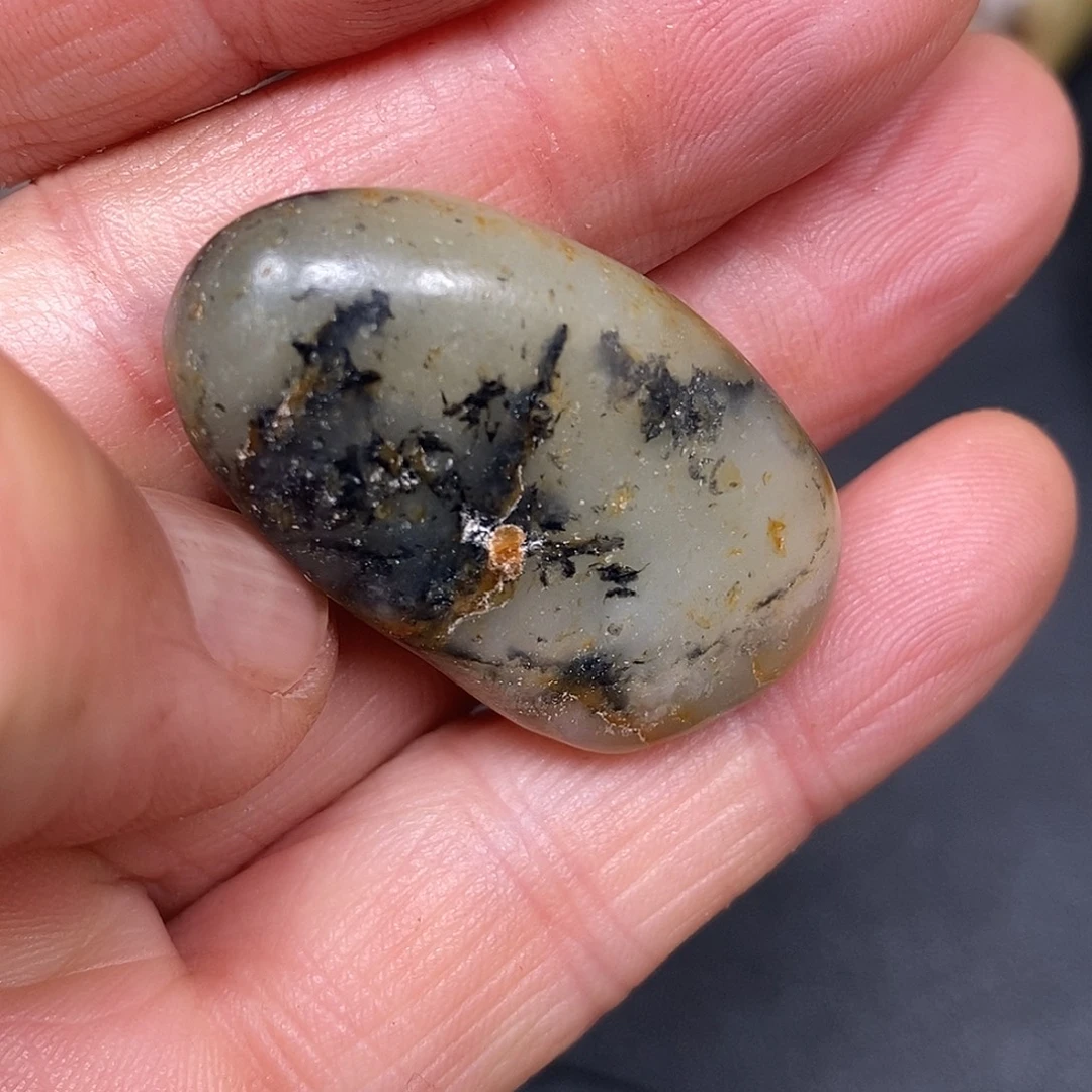 和田玉未镶嵌珠宝奇石