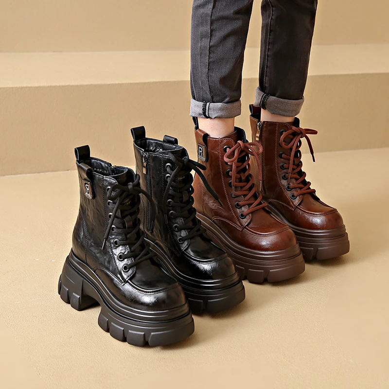 女2025秋冬新款厚底马丁靴时尚洋气增高百搭短靴英伦风雪地靴