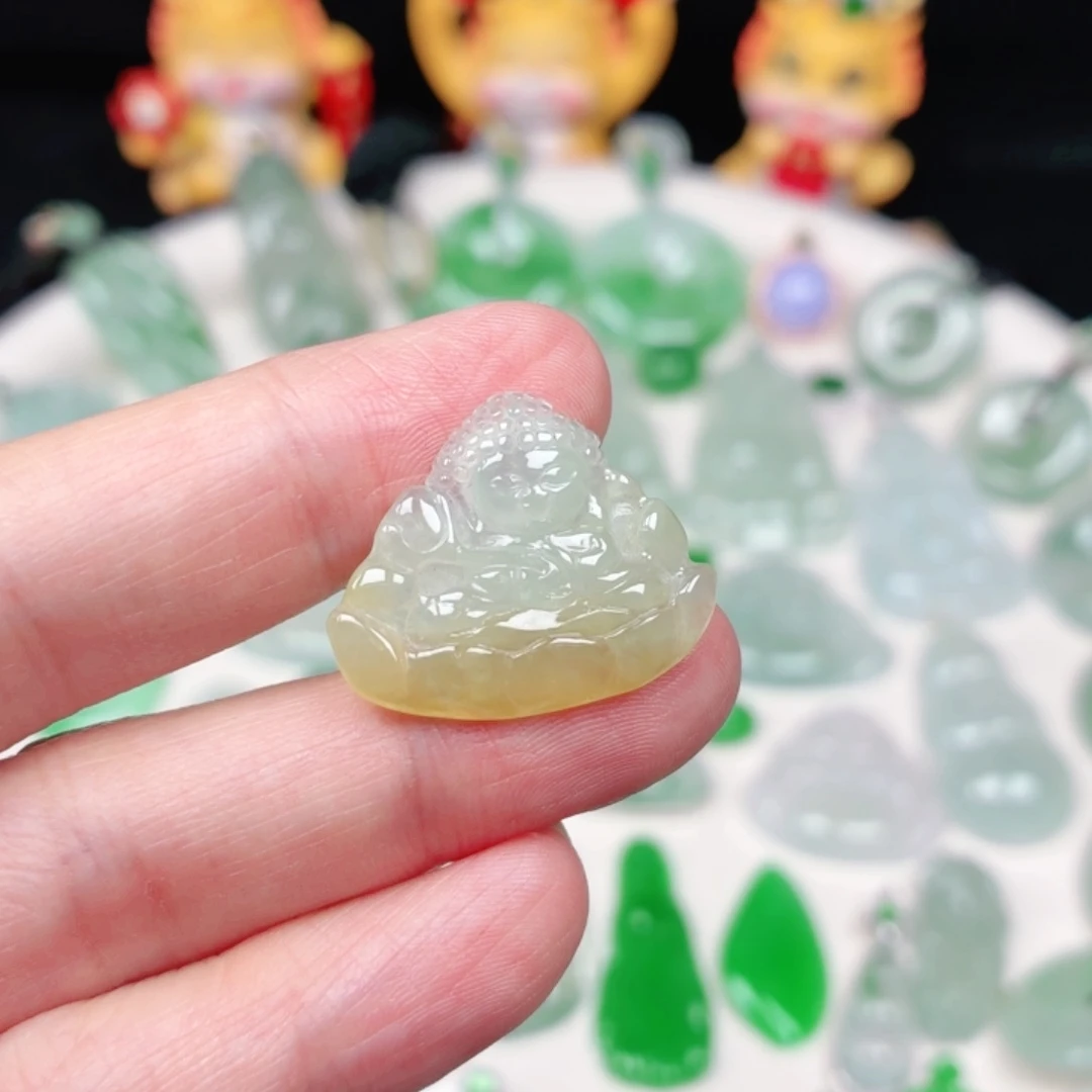 颈饰未镶嵌翡翠缅甸天然A货翡翠宝宝佛