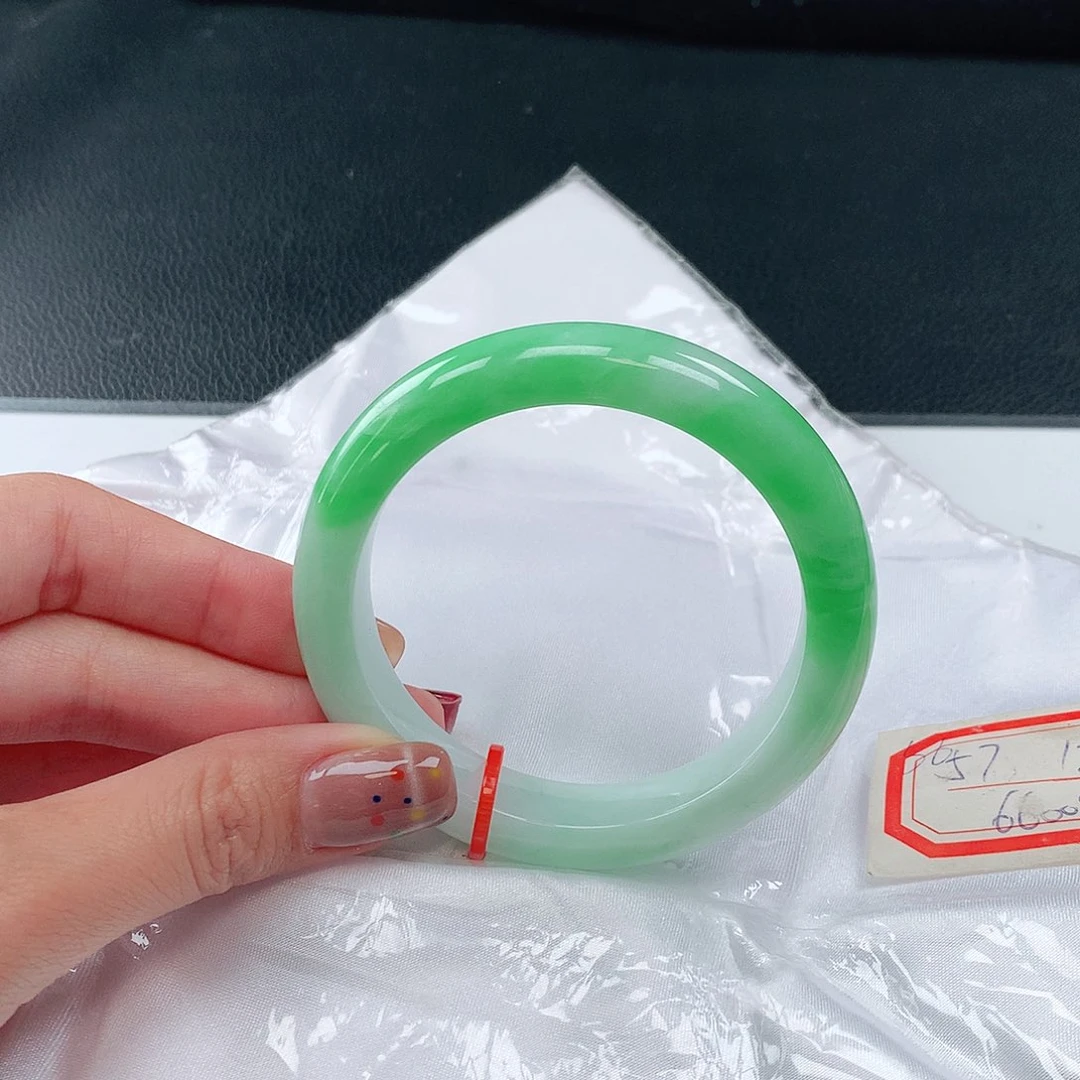 未镶嵌手镯翡翠009