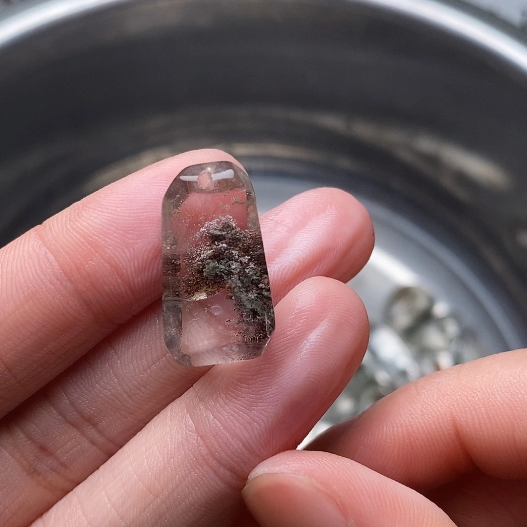 未镶嵌颈饰水晶s****r水晶