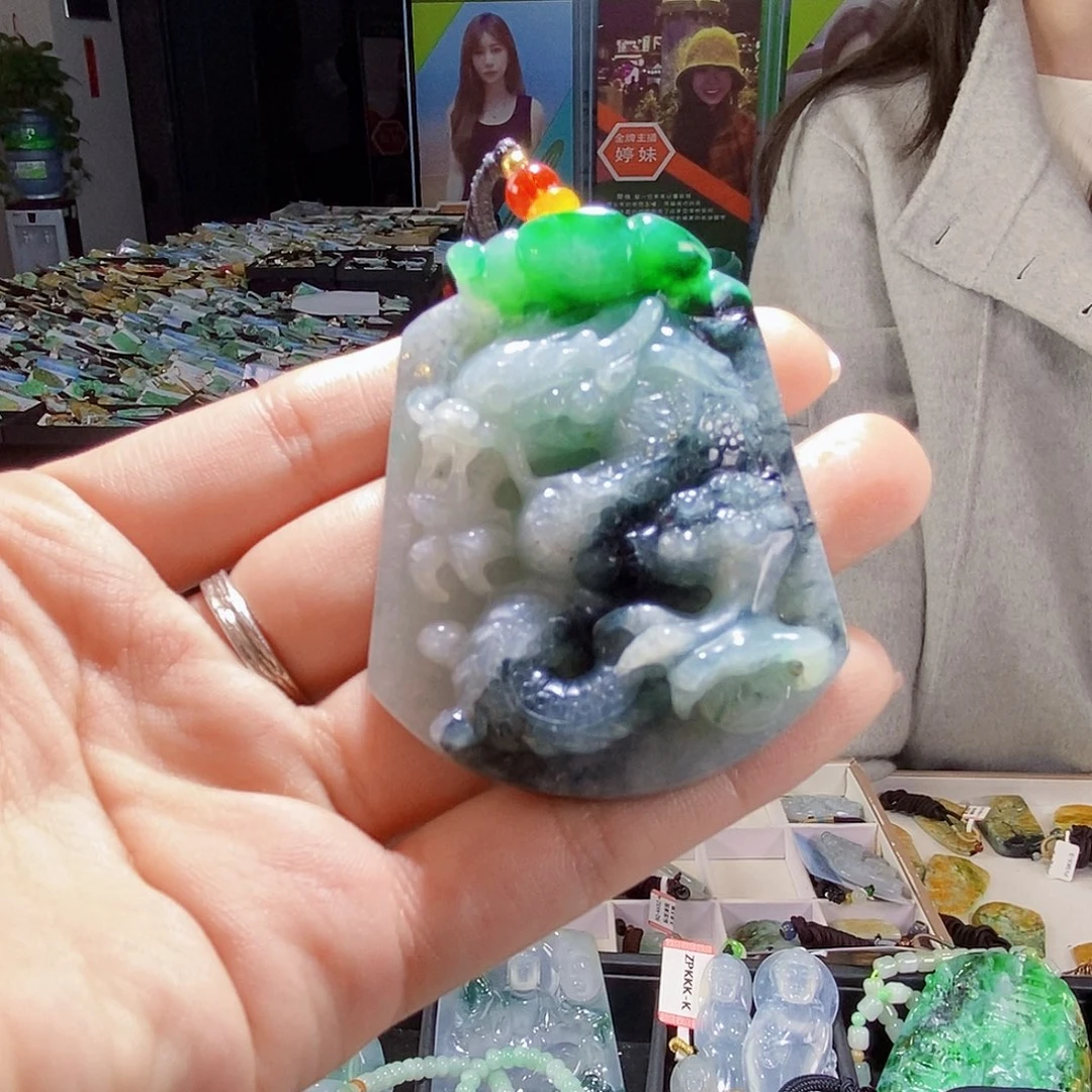 颈饰未镶嵌翡翠翡翠