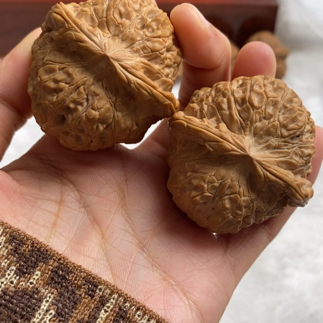 文玩核桃吊坠R***.南瓜