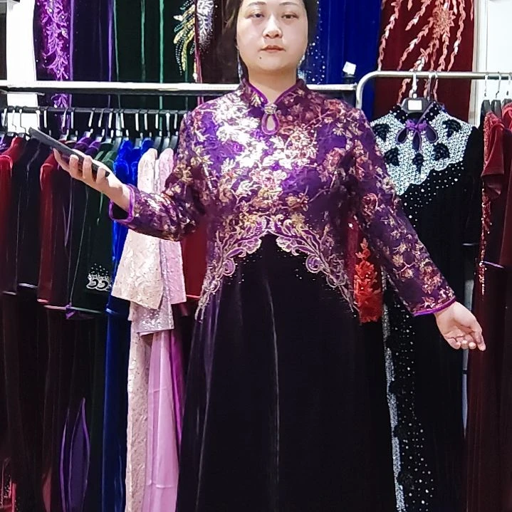 宫***希紫色金丝绒拼接假两件长款改良旗袍裙5XL码偏小