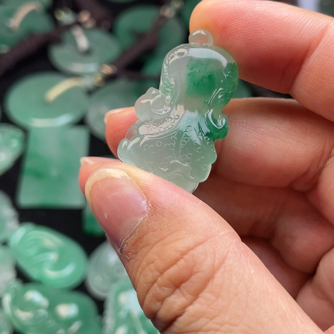 石英质玉吊坠(不含链)未镶嵌懒**愛