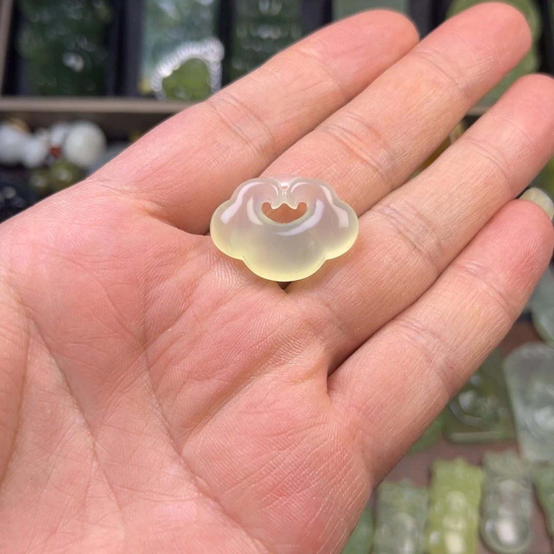蛇纹石玉未镶嵌吊坠(不含链)