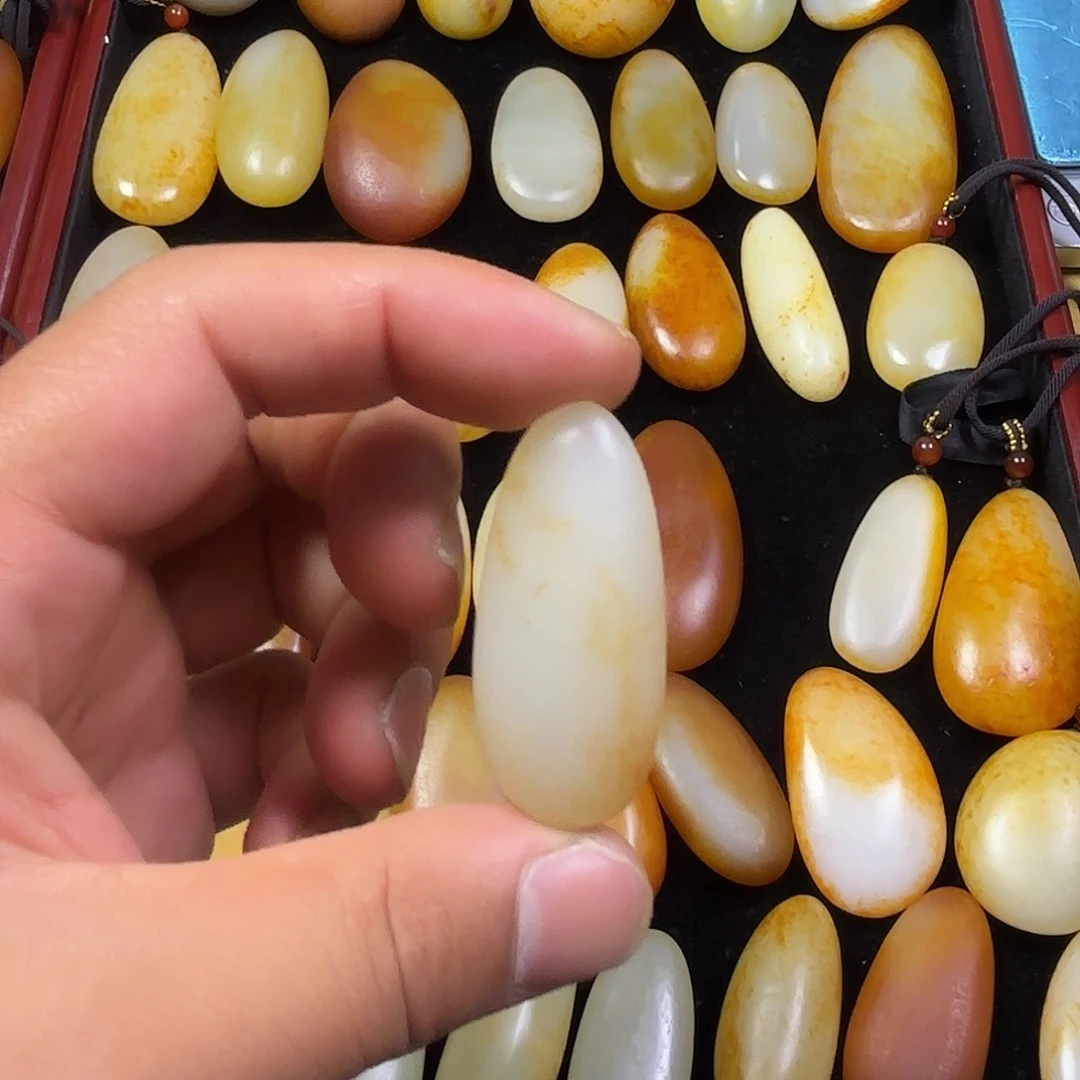 霜***和田玉未镶嵌颈饰
