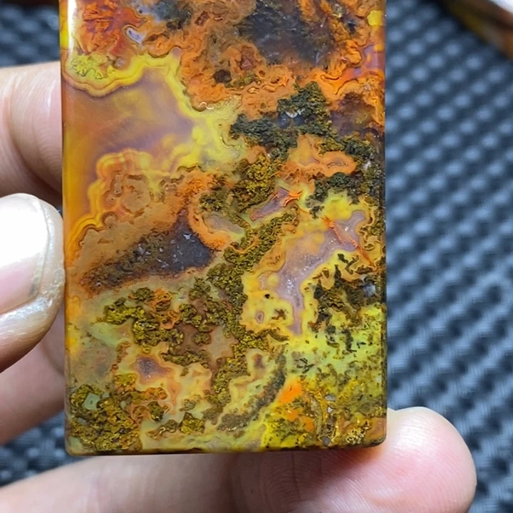 玛瑙/玉髓颈饰未镶嵌赖*洋