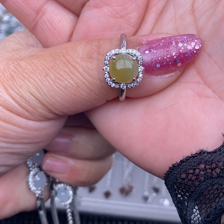 未镶嵌戒指翡翠农****田缅甸