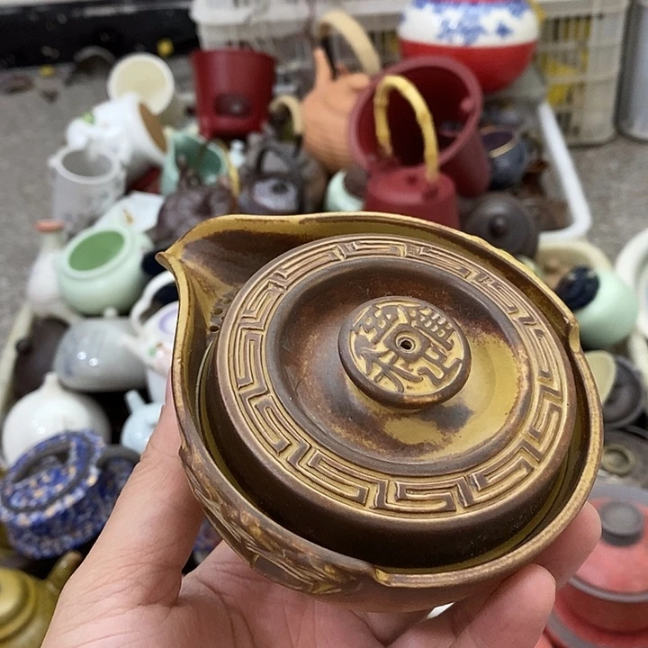 陶瓷艺术品及陶瓷壶