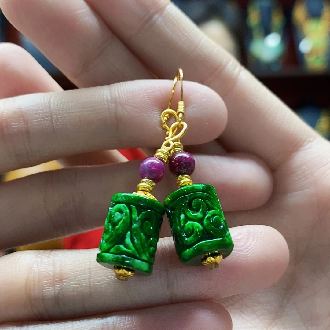 翡翠未镶嵌颈饰耳钩