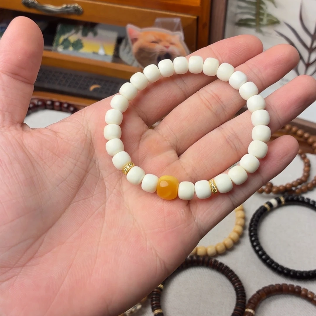 蜜蜡未镶嵌手链多样性