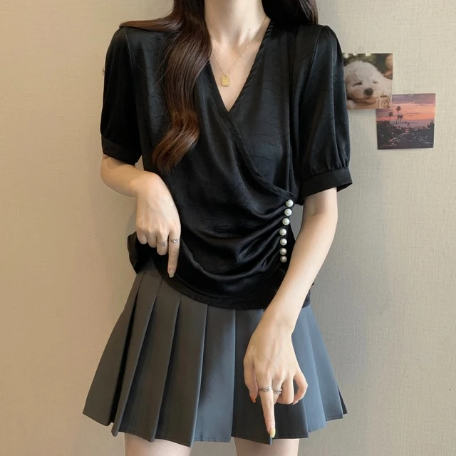 大码黑色法式泡泡袖v领正肩短袖女t恤夏季设计感褶皱短款收腰上衣