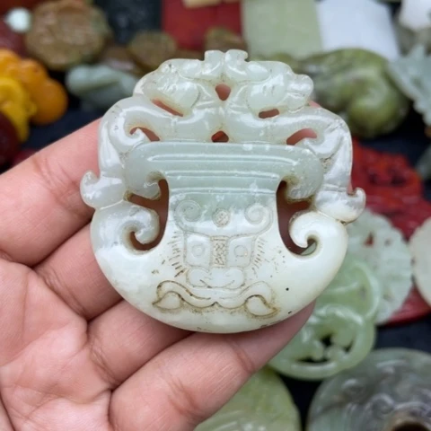 蛇纹石玉颈饰未镶嵌71