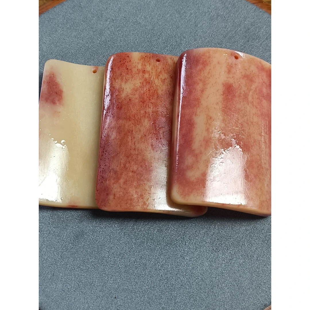 A253号-红白大牌子工艺品吊坠随机一个
