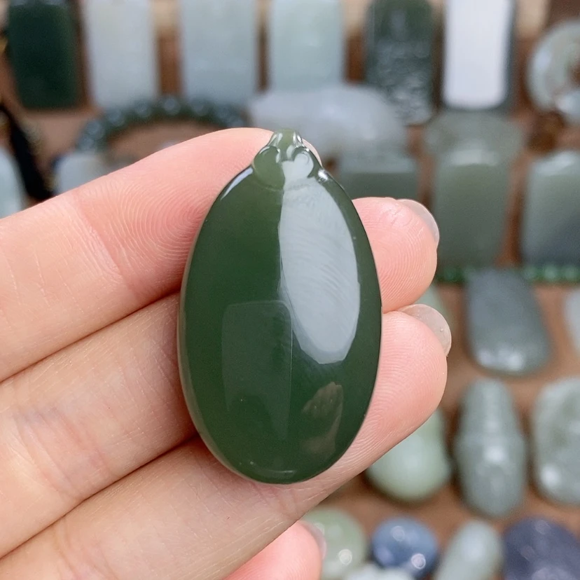 【闪购商品】颈饰未镶嵌和田玉