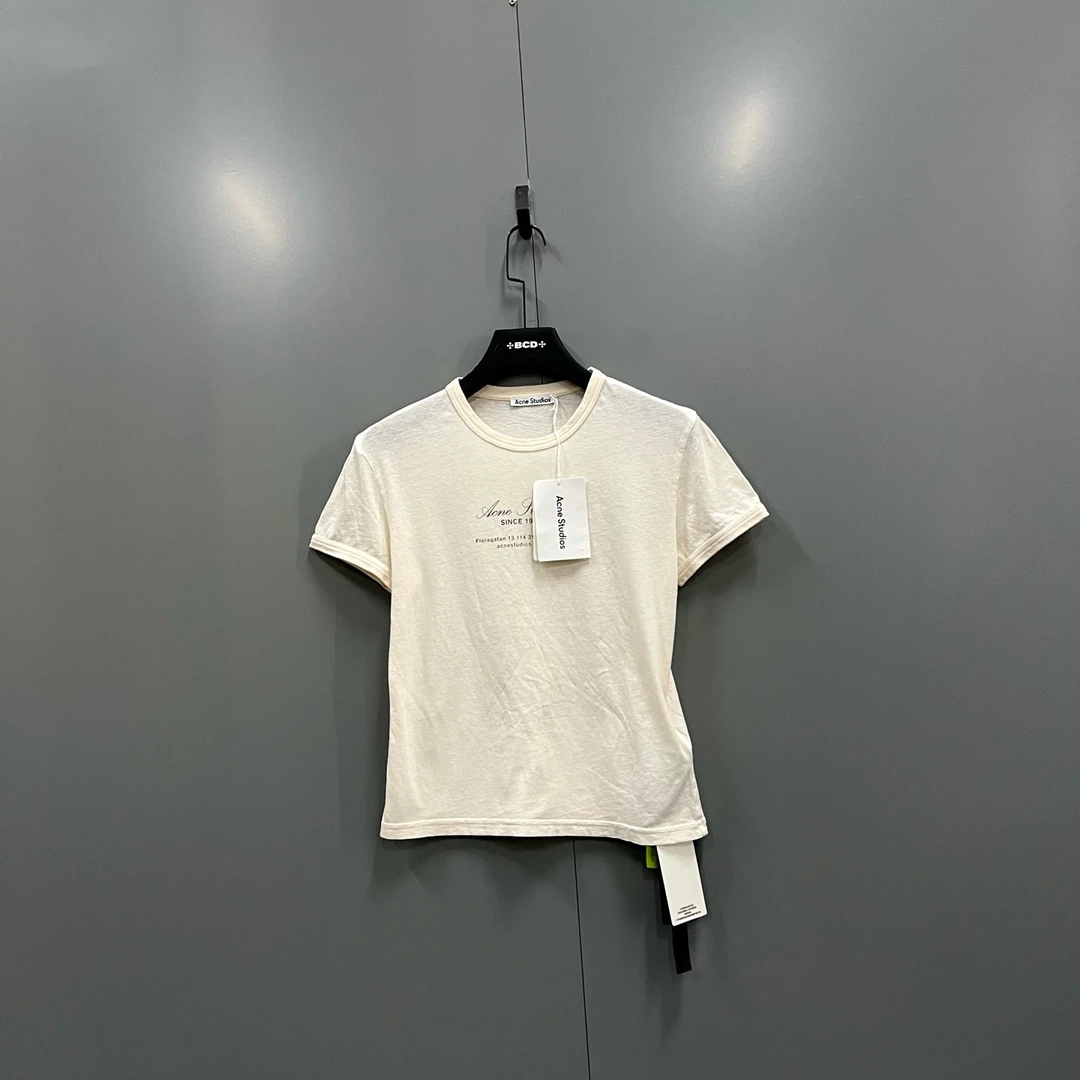 未使用 maje zz1 acne ss25 徽标亲吻印花短袖 M码/610512