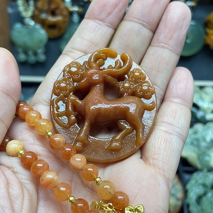 蛇纹石玉未镶嵌颈饰