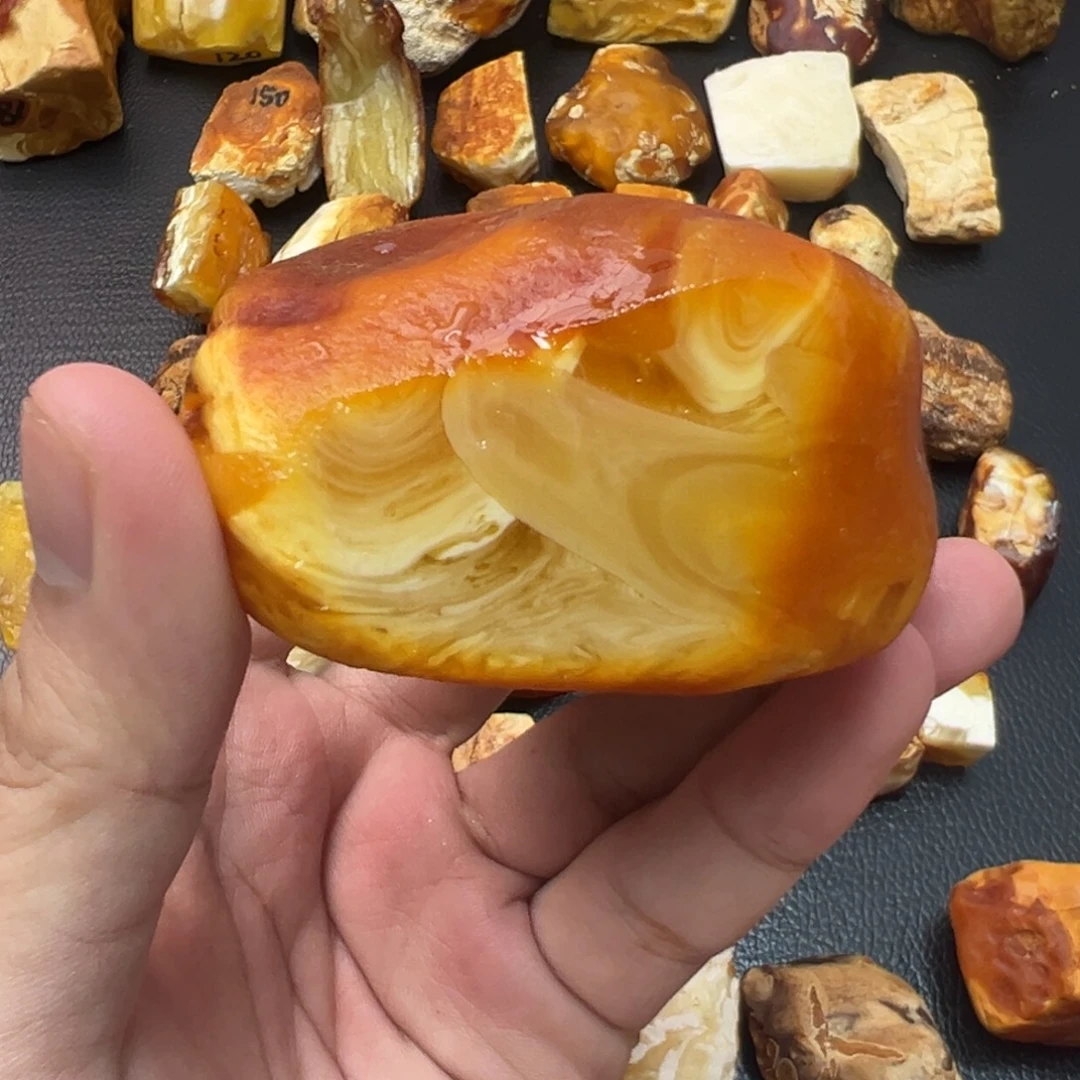 定制琥珀未镶嵌蜜蜡