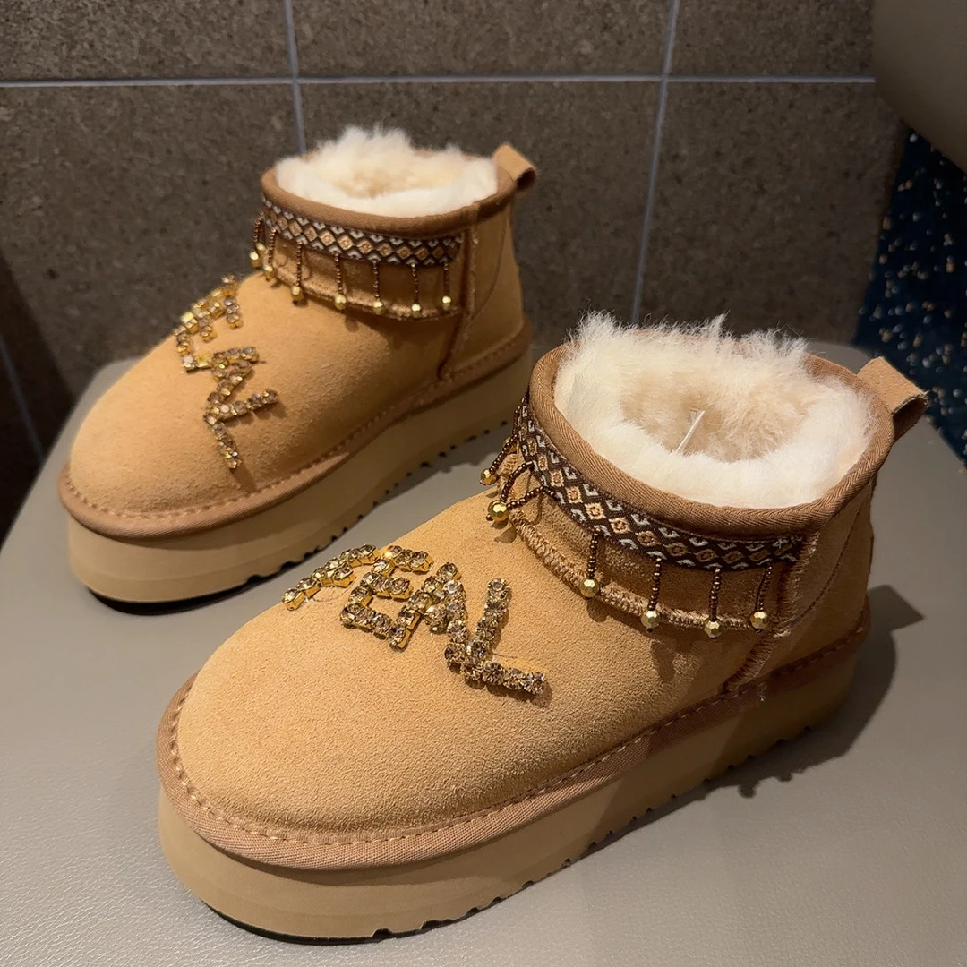 欧货重工水钻厚底雪地靴女鞋韩版加绒保暖短靴时尚休闲百搭棉靴潮