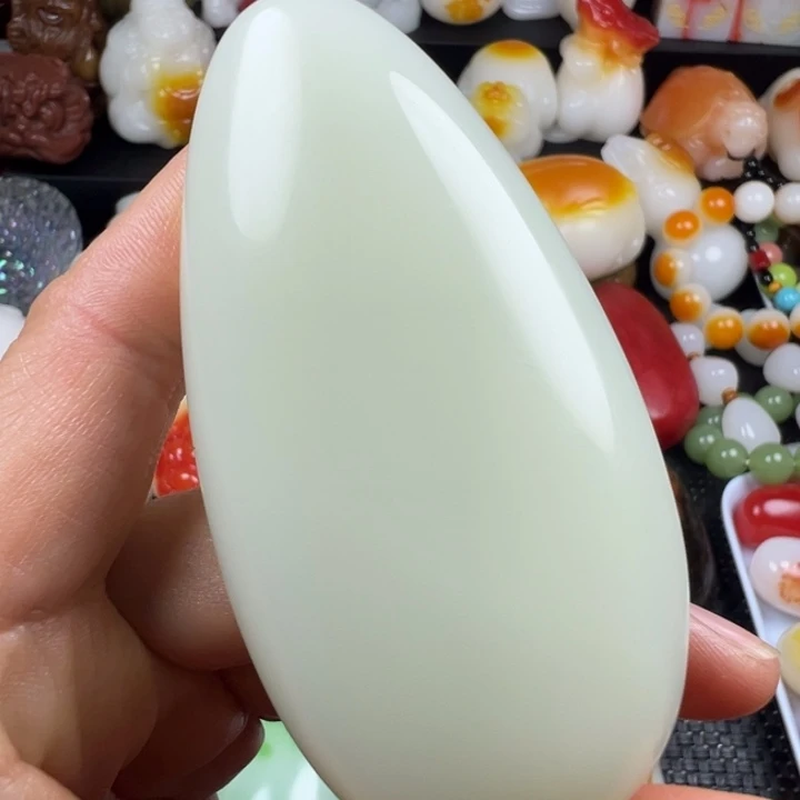 新疆戈壁五彩石金丝