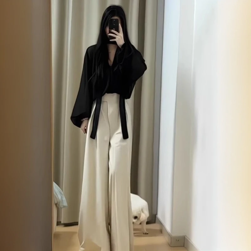 开春ootd穿搭新款又a又飒2025套装黑色上衣阔腿裤裤子两件套