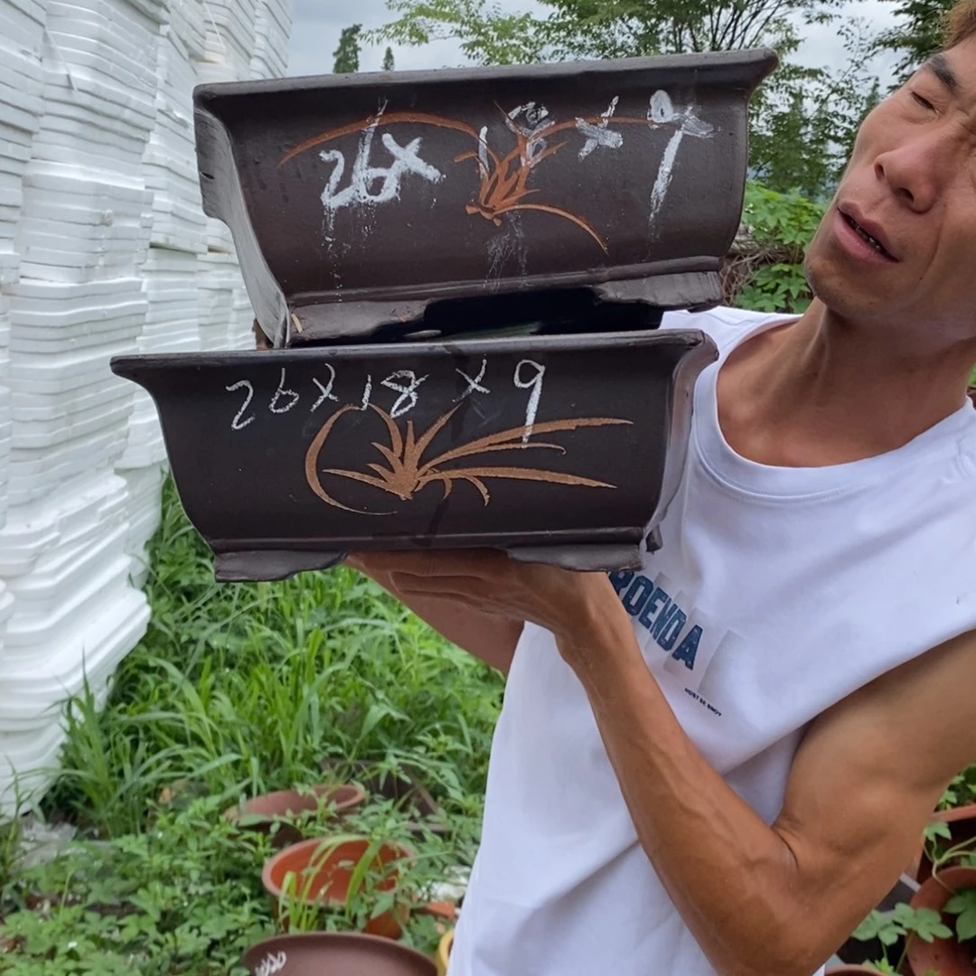 紫砂花盆紫砂器。紫砂壶的时候我