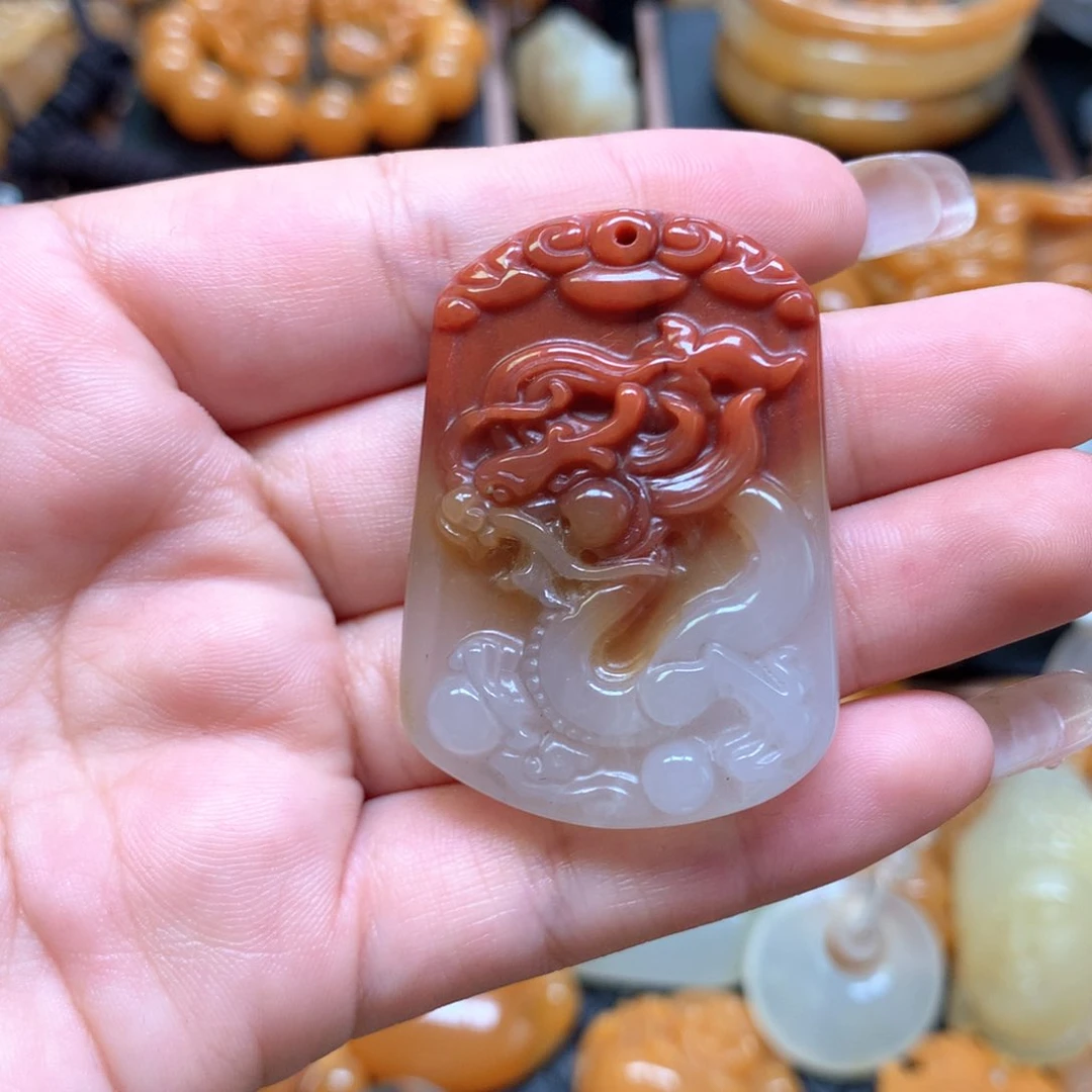 石英质玉（黄龙玉）未镶嵌挂件