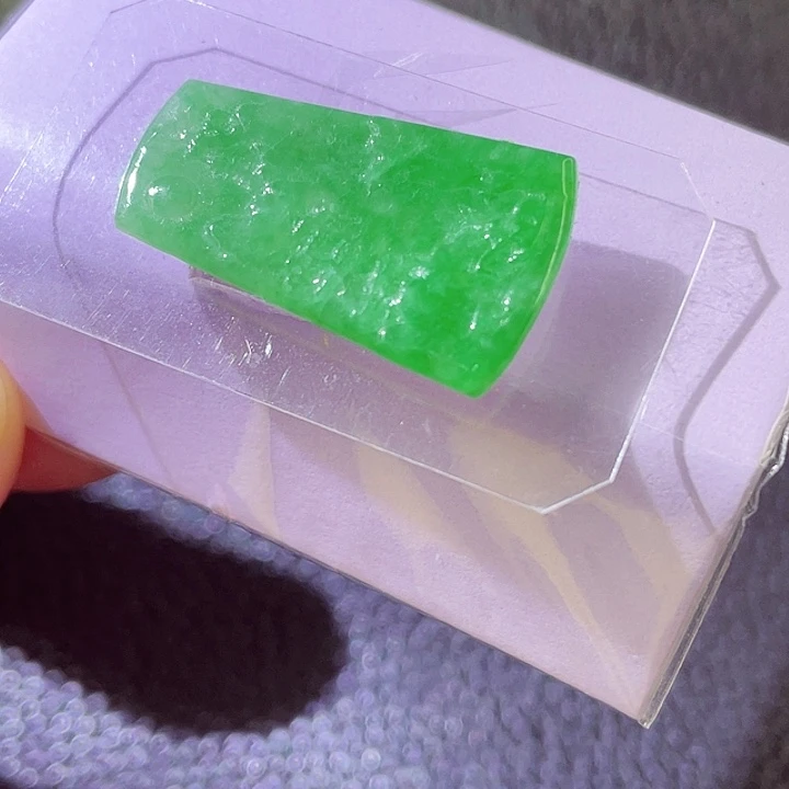 未镶嵌定制翡翠翡翠