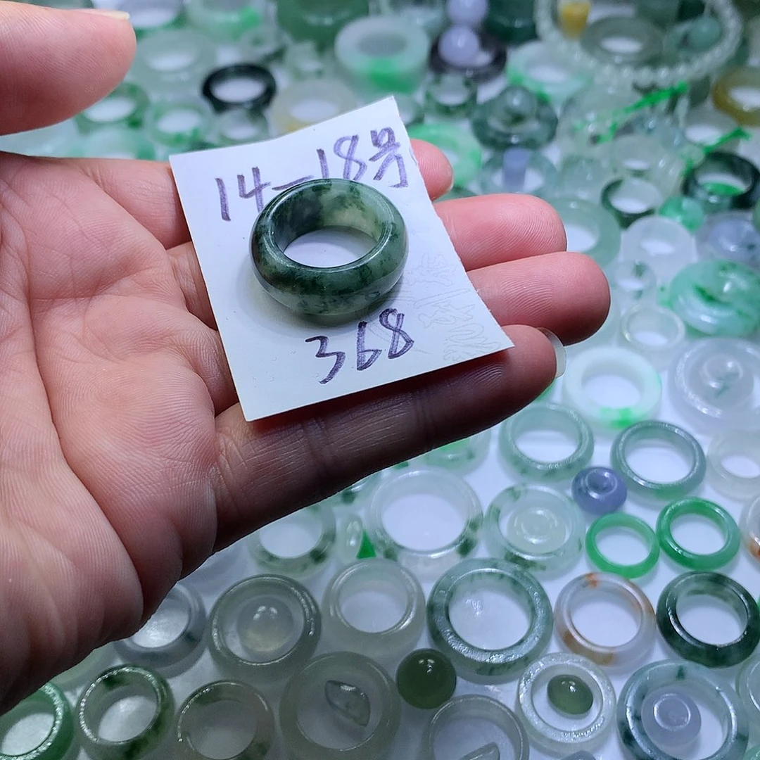 未镶嵌定制翡翠翡翠