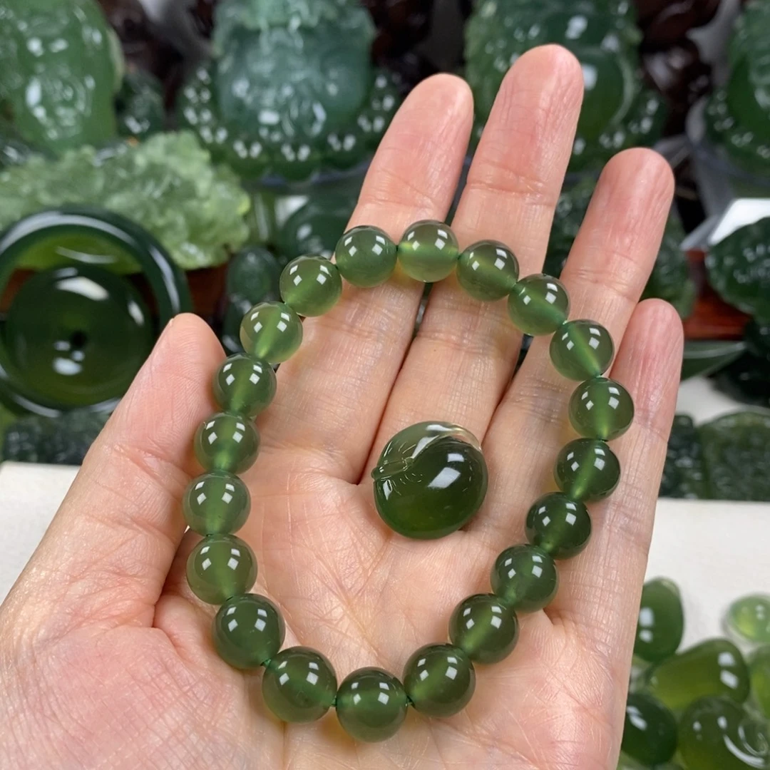 温***界岫玉未镶嵌挂件挂件