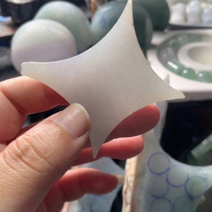 畲***珍定制翡翠未镶嵌包工戒圈