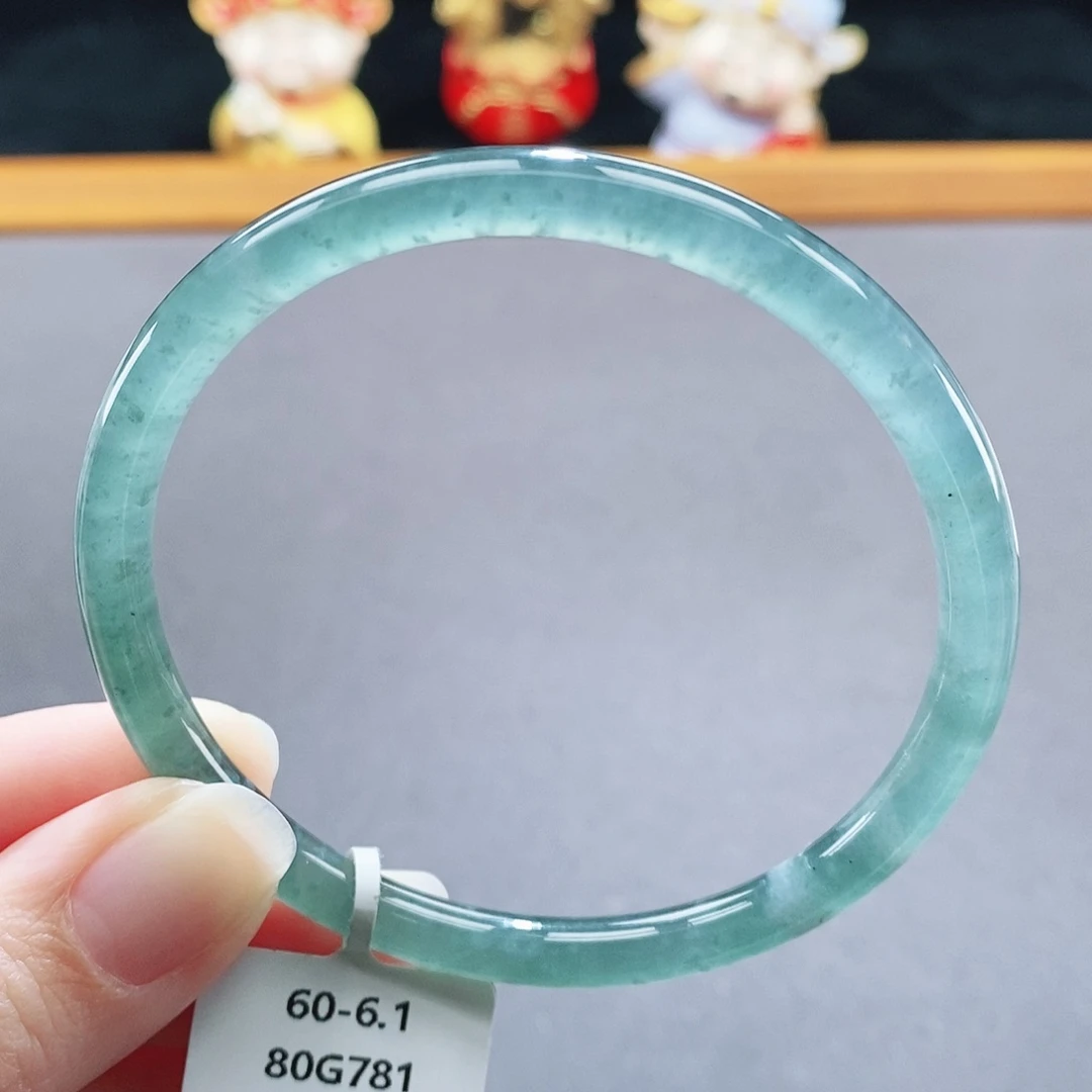 翡翠未镶嵌手镯76