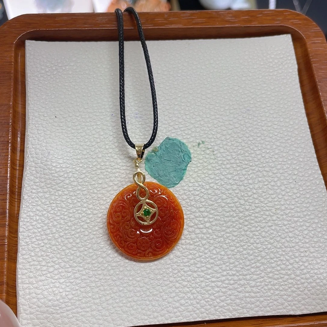 翡翠未镶嵌颈饰红翡平安扣