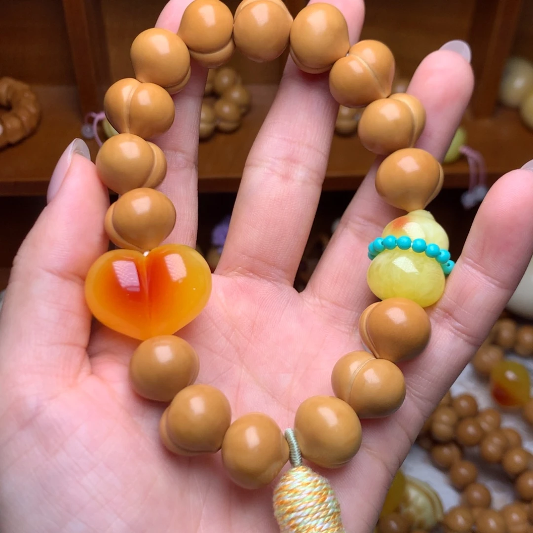 猴头核桃吊坠高定屁桃手持15➕定制