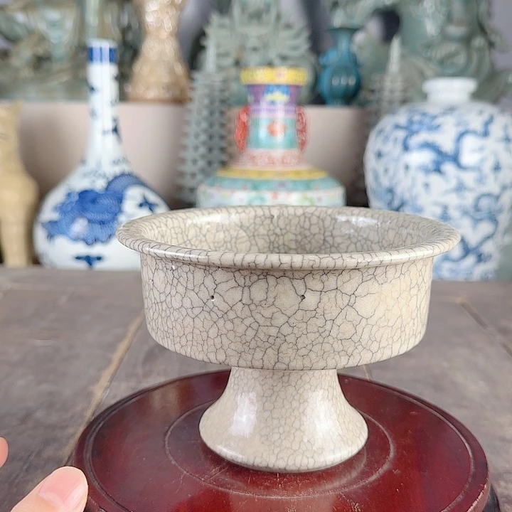 官窑高足盘品相完美