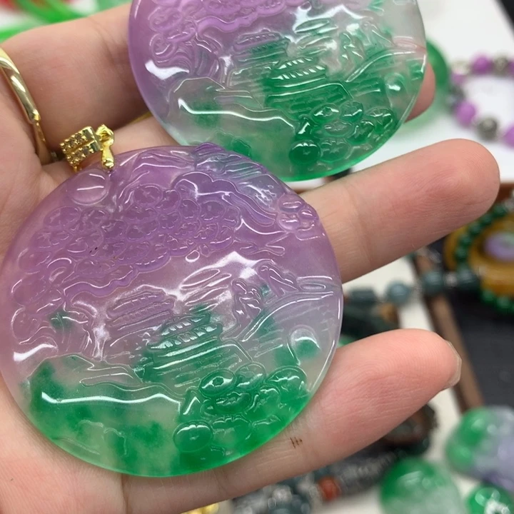 颈饰未镶嵌翡翠吊坠